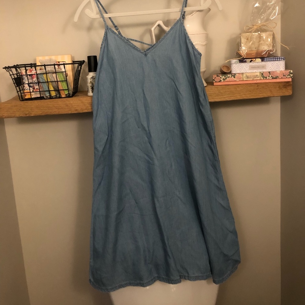 Light Wash Strappy Chambray Midi Dress XS